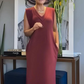 Mouwloze maxi-jurk met V-hals en split voor dames