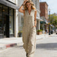 Mouwloze jumpsuit met V-hals en wijde pijpen voor dames
