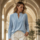 Elegant fluwelen damesmodel met V-hals