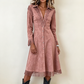 💰 Voor de helft van de prijs! 👗 Vintage damesjurk met lange mouwen en franjes, gemaakt van zacht suède – opstaande kraag, franjes, flatterende taille, perfect voor zowel dagelijks gebruik als feestjes. ✨